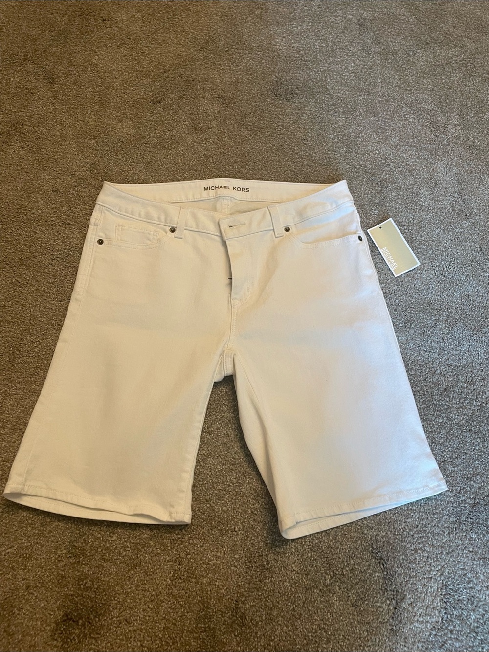 Michael Kors White Denim Bermuda Shorts - Mid-Rise 5-Pocket Size 6. NEW